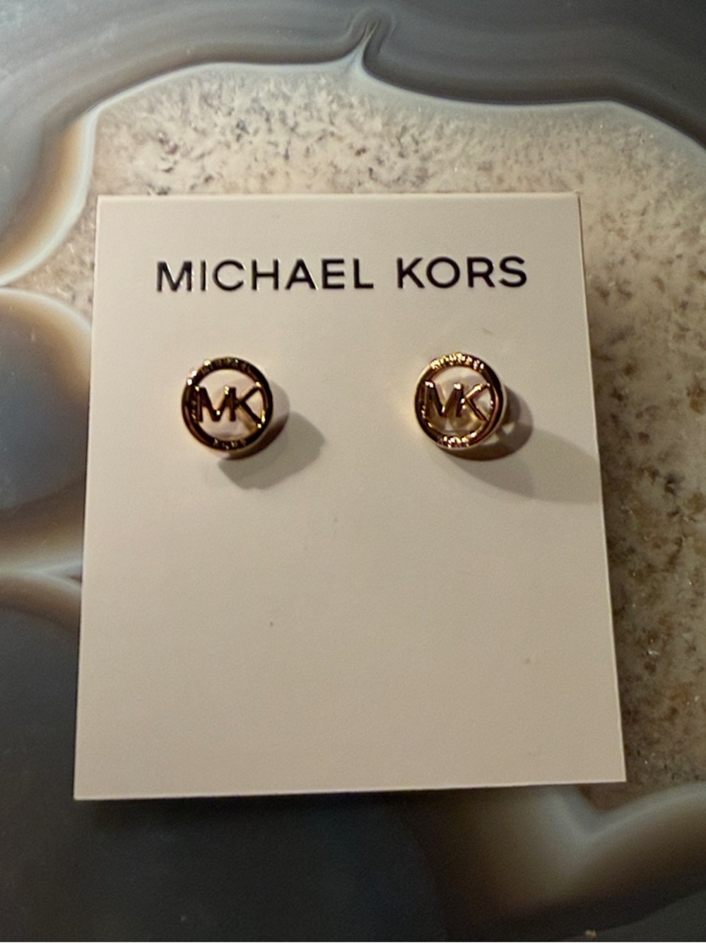Michael Kors MK NWT Gold Tone Pierced Stud Earrings ($75 retail)